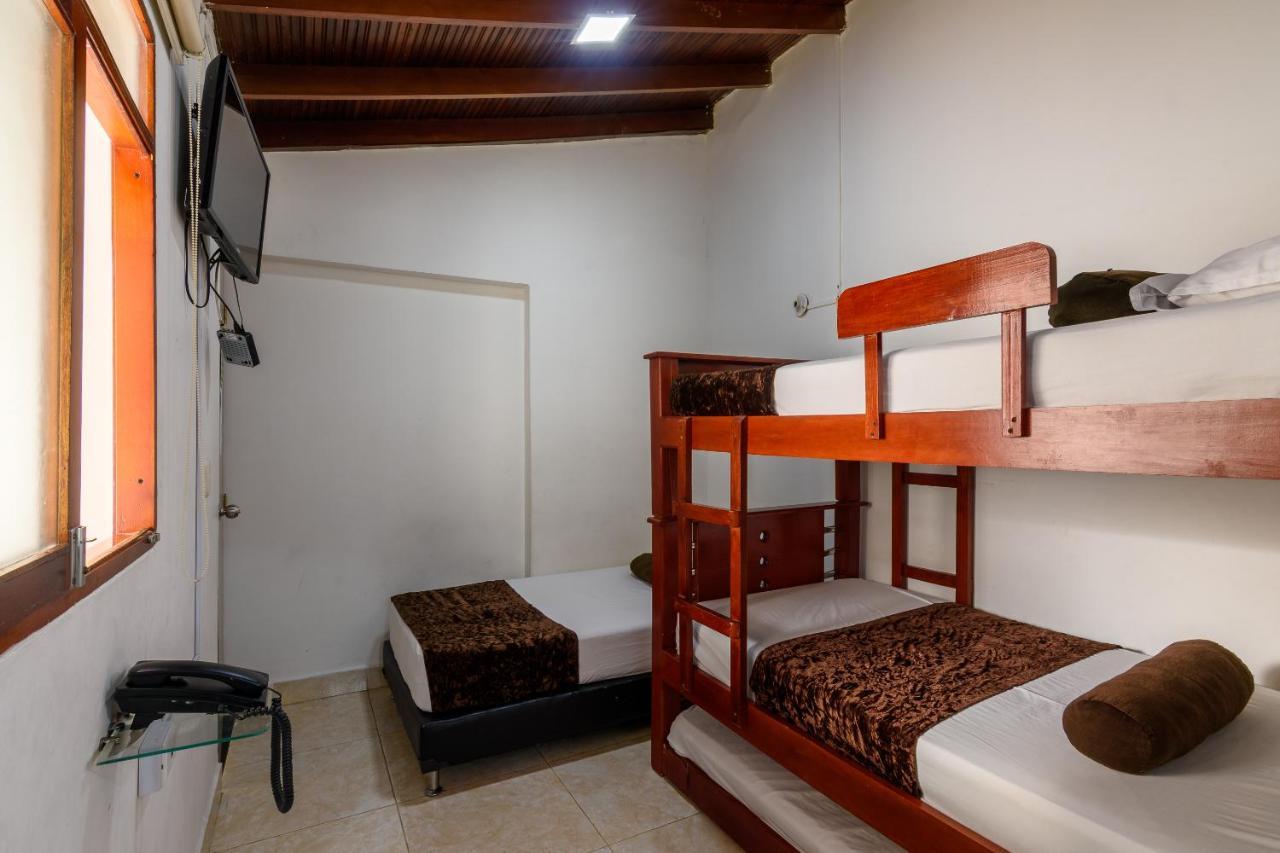 Hotel Sol Del Estadio Medellín Buitenkant foto